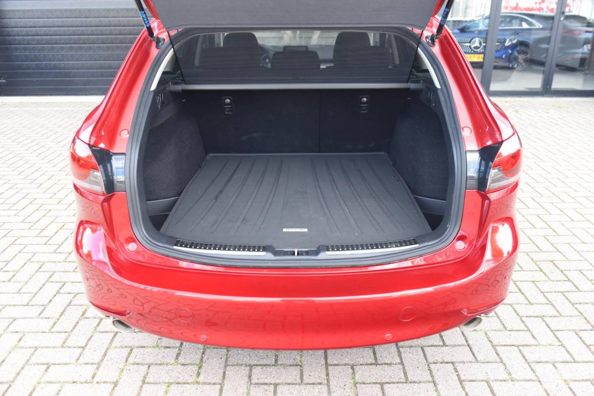 Mazda 6 Mazda 6 Sportbreak 2.0 SkyActiv-G 165 Trekhaak Navi Clima Cruise Nette Auto