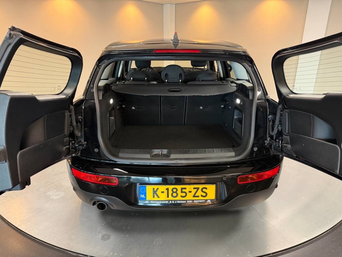 MINI Clubman Mini Clubman 1.5 Cooper Chili Serious Business *Dealer OH* Stoelverw.|Keyless|Navi|Cruise|PDC|Half-leder|Sfeerverlichting