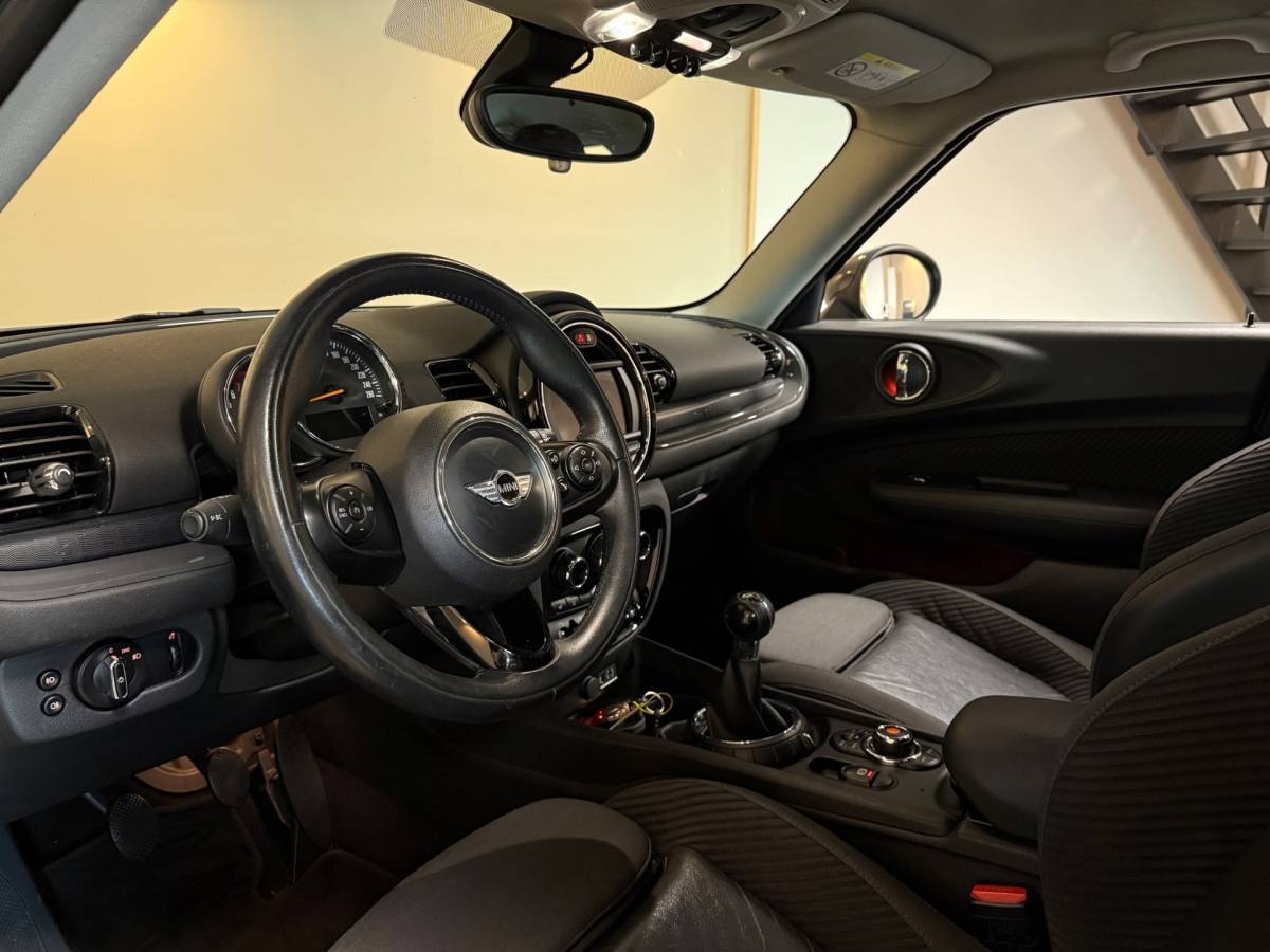 MINI Clubman Mini Clubman 1.5 Cooper Chili Serious Business *Dealer OH* Stoelverw.|Keyless|Navi|Cruise|PDC|Half-leder|Sfeerverlichting