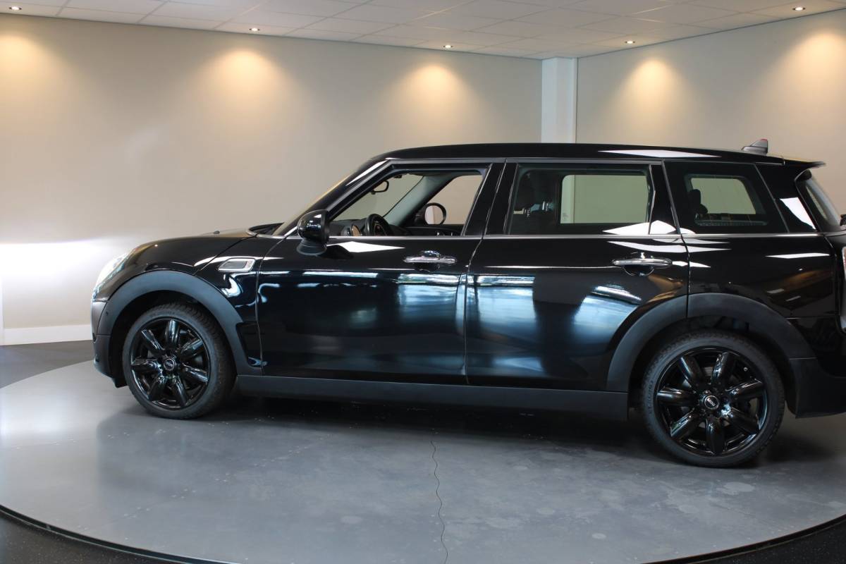 MINI Clubman Mini Clubman 1.5 Cooper Chili Serious Business *Dealer OH* Stoelverw.|Keyless|Navi|Cruise|PDC|Half-leder|Sfeerverlichting