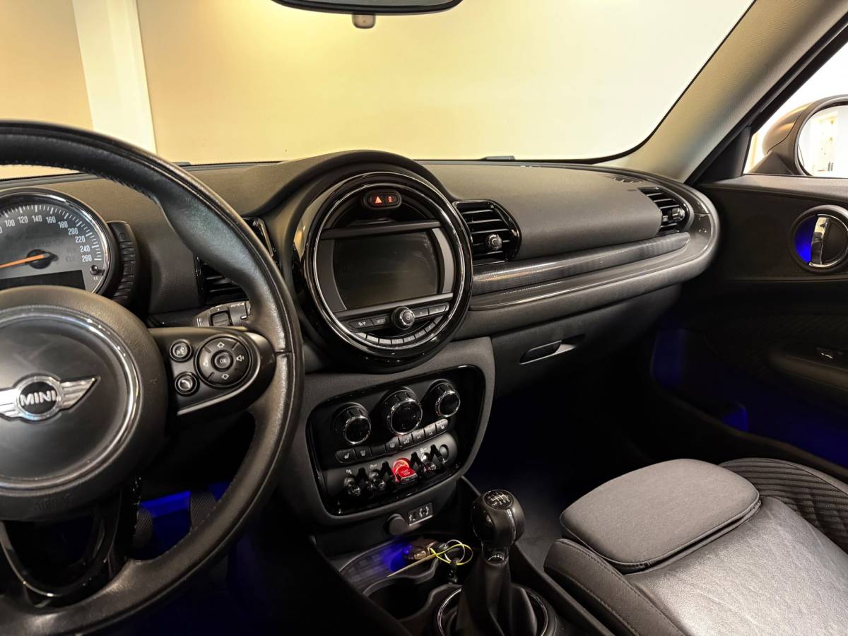 MINI Clubman Mini Clubman 1.5 Cooper Chili Serious Business *Dealer OH* Stoelverw.|Keyless|Navi|Cruise|PDC|Half-leder|Sfeerverlichting