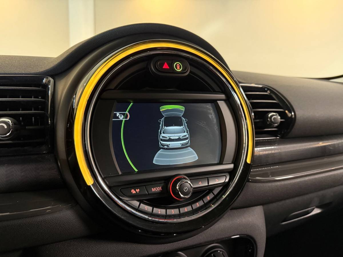 MINI Clubman Mini Clubman 1.5 Cooper Chili Serious Business *Dealer OH* Stoelverw.|Keyless|Navi|Cruise|PDC|Half-leder|Sfeerverlichting