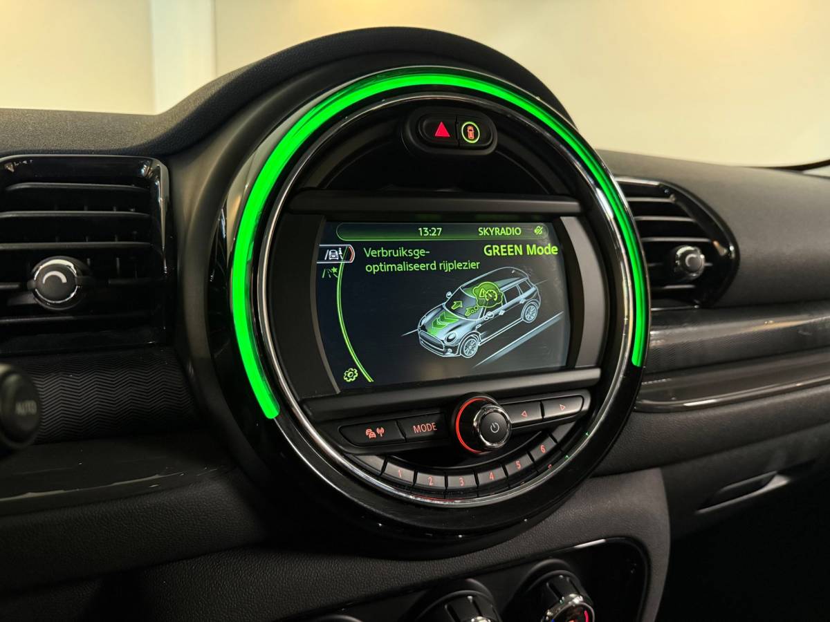 MINI Clubman Mini Clubman 1.5 Cooper Chili Serious Business *Dealer OH* Stoelverw.|Keyless|Navi|Cruise|PDC|Half-leder|Sfeerverlichting