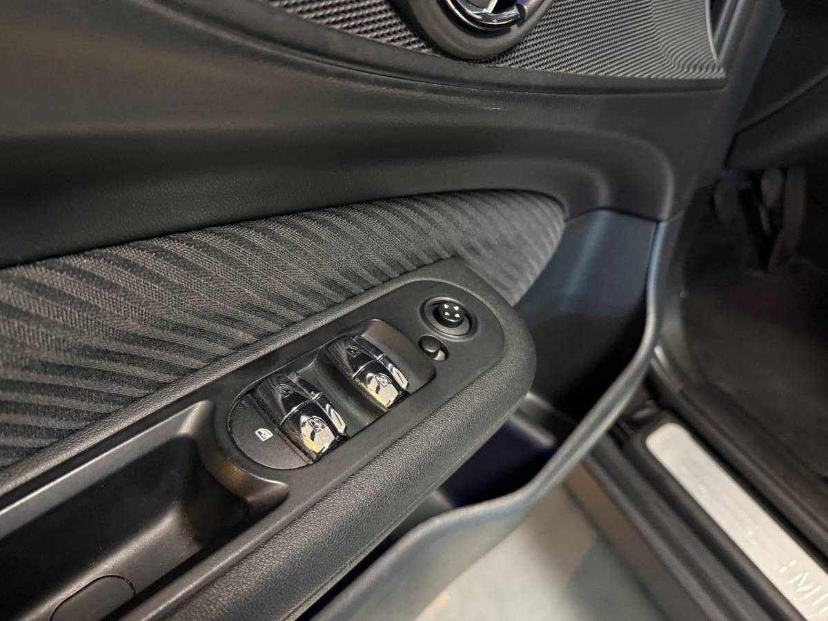 MINI Clubman Mini Clubman 1.5 Cooper Chili Serious Business *Dealer OH* Stoelverw.|Keyless|Navi|Cruise|PDC|Half-leder|Sfeerverlichting