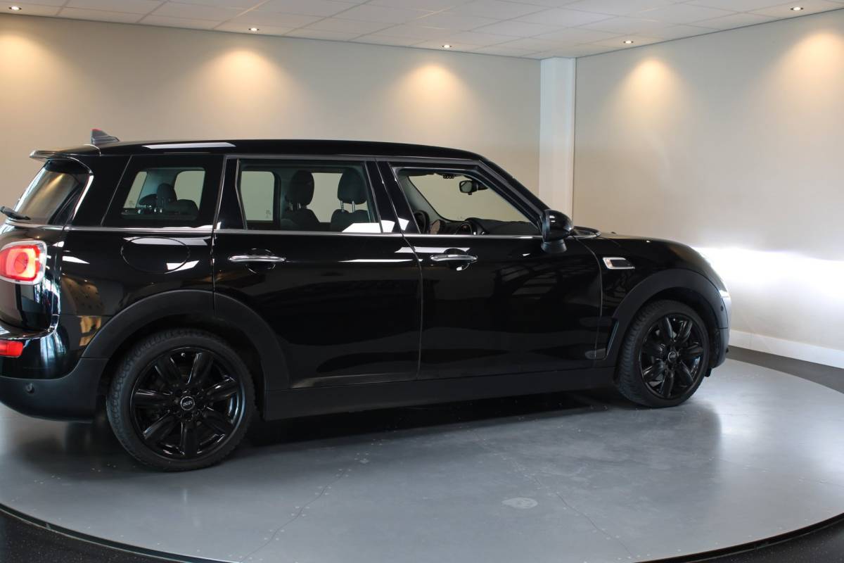 MINI Clubman Mini Clubman 1.5 Cooper Chili Serious Business *Dealer OH* Stoelverw.|Keyless|Navi|Cruise|PDC|Half-leder|Sfeerverlichting