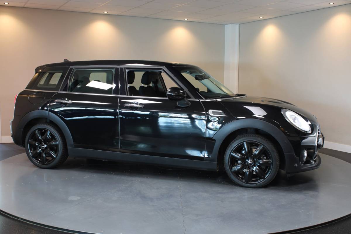MINI Clubman Mini Clubman 1.5 Cooper Chili Serious Business *Dealer OH* Stoelverw.|Keyless|Navi|Cruise|PDC|Half-leder|Sfeerverlichting