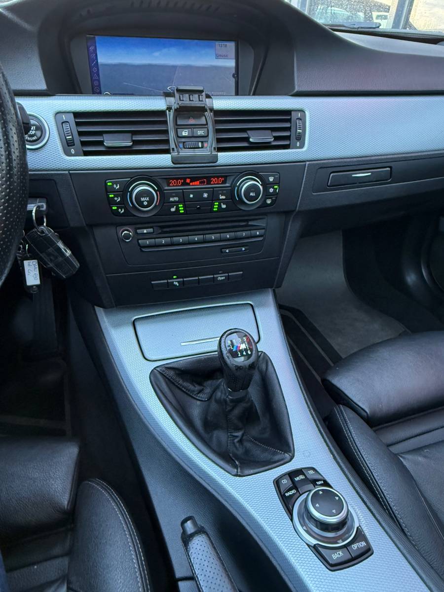 BMW 3 Serie BMW 318i 2.0 LCI M-Sport Pano NaviProf Leer Stoelvw Trekhaak