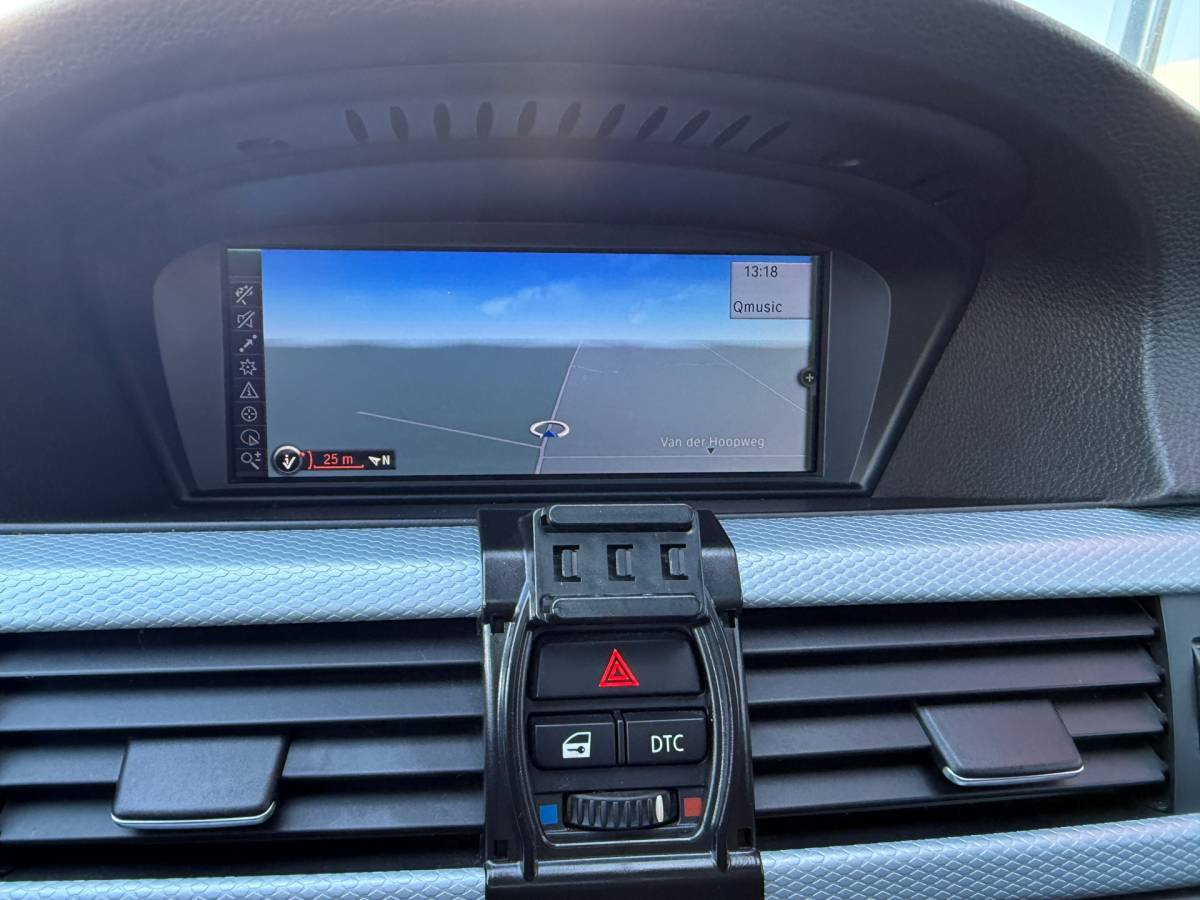 BMW 3 Serie BMW 318i 2.0 LCI M-Sport Pano NaviProf Leer Stoelvw Trekhaak