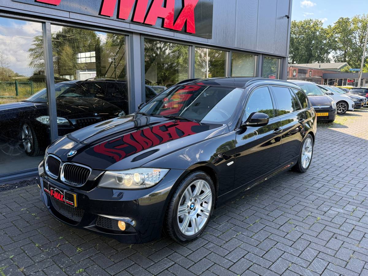 BMW 3 Serie BMW 318i 2.0 LCI M-Sport Pano NaviProf Leer Stoelvw Trekhaak