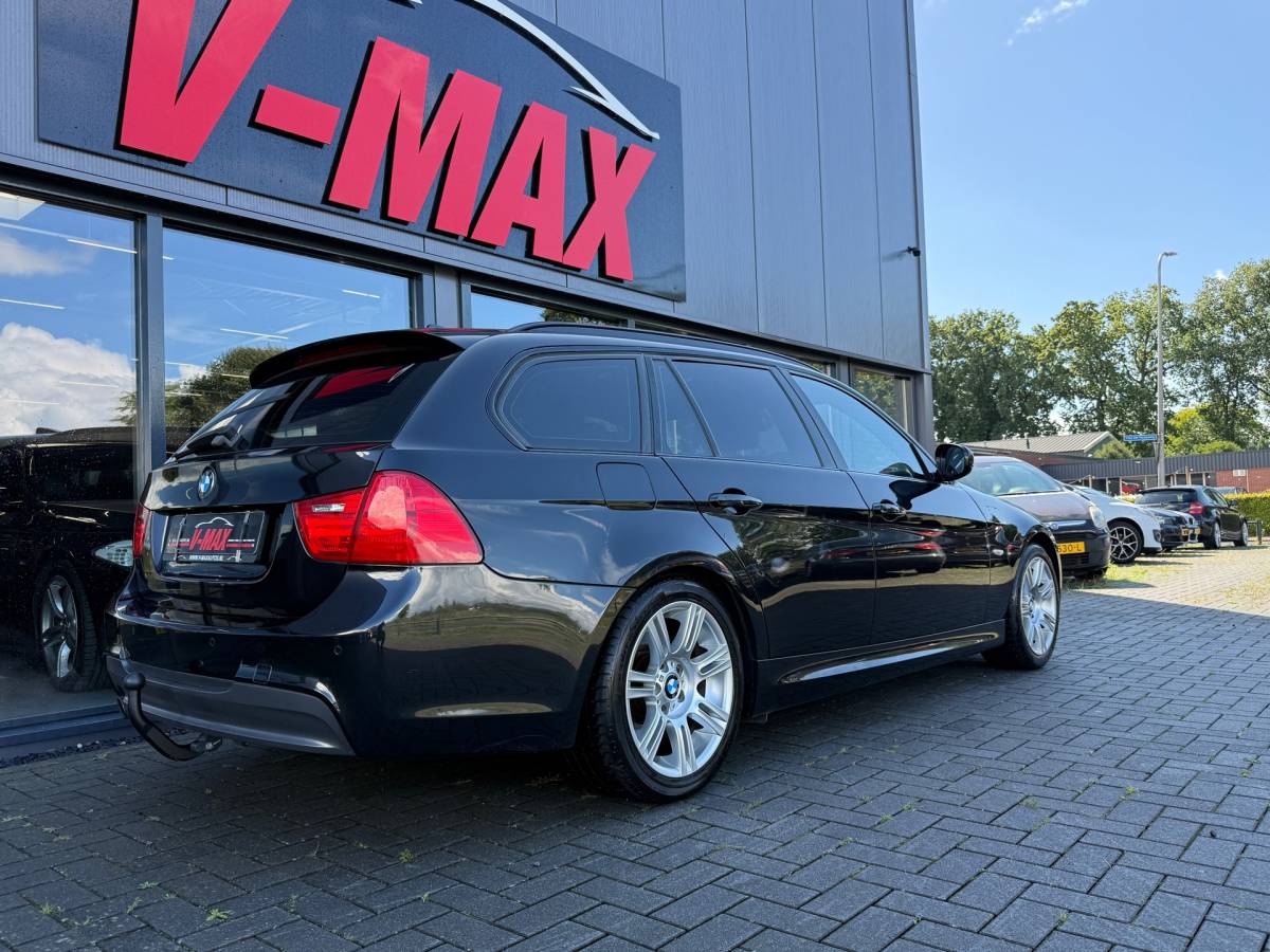 BMW 3 Serie BMW 318i 2.0 LCI M-Sport Pano NaviProf Leer Stoelvw Trekhaak