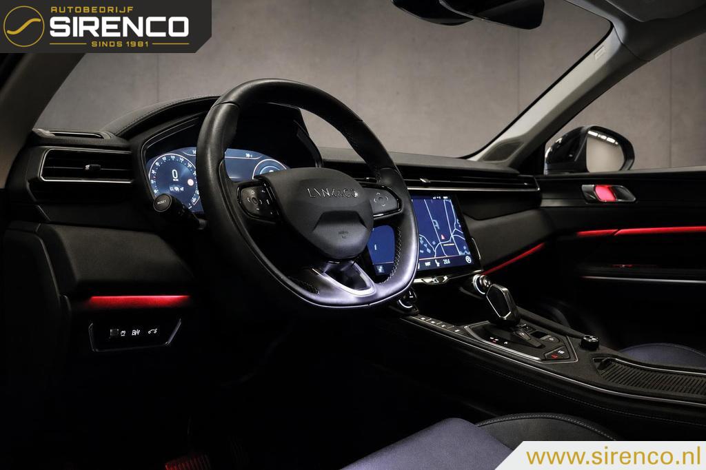 Lynk & Co 01 Lynk & Co 01 1.5 | komt binnen | panodak | stoelverwarming |Android auto & Apple carplay |dab | adaptive cruise control | sfeerverlichting |