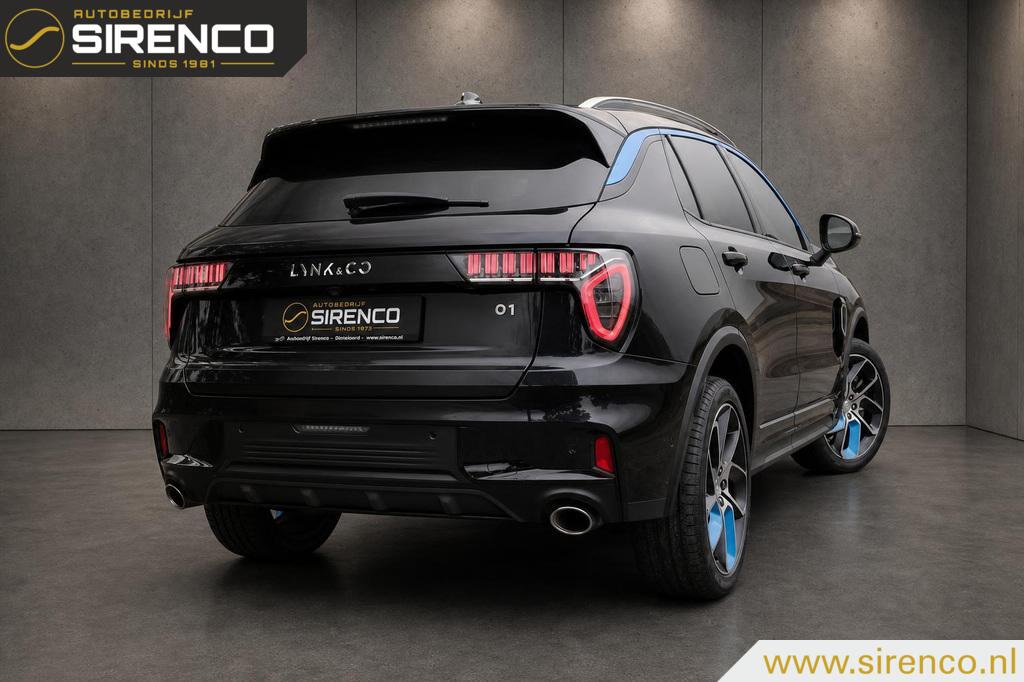 Lynk & Co 01 Lynk & Co 01 1.5 | komt binnen | panodak | stoelverwarming |Android auto & Apple carplay |dab | adaptive cruise control | sfeerverlichting |