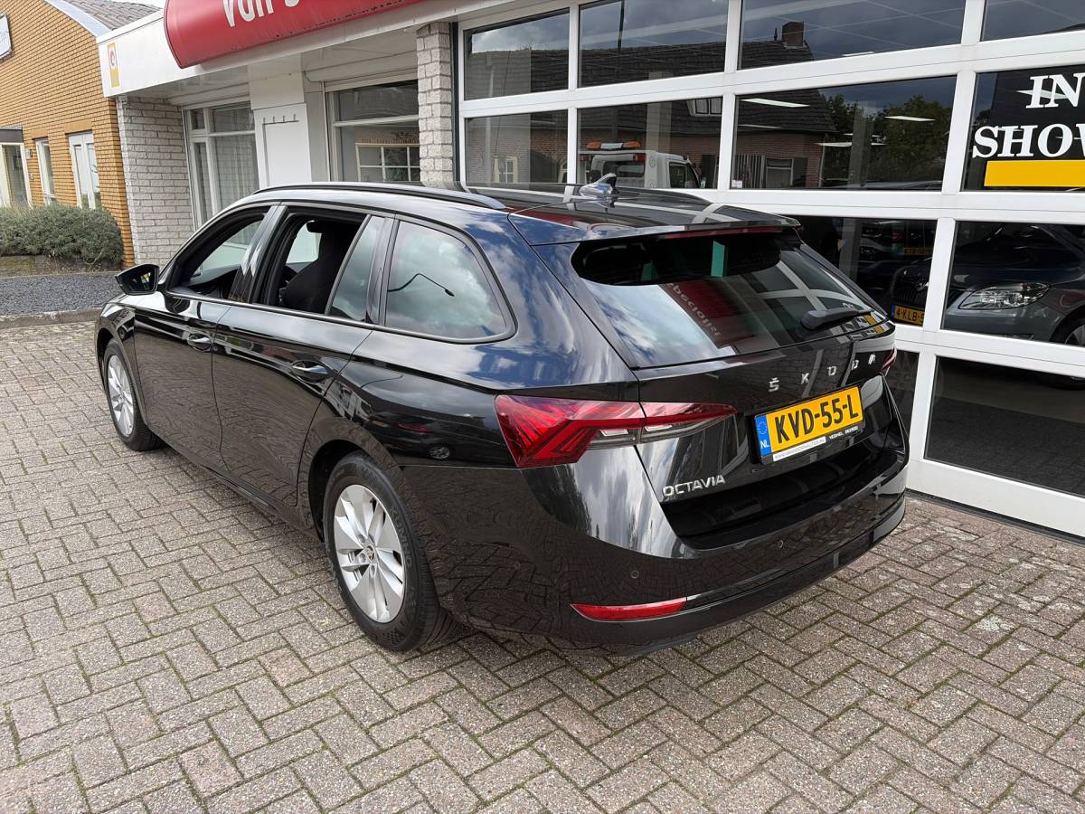 Škoda Octavia Skoda Octavia Combi 1.0 TSI Business Edition Plus