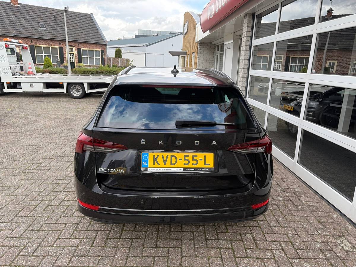 Škoda Octavia Skoda Octavia Combi 1.0 TSI Business Edition Plus