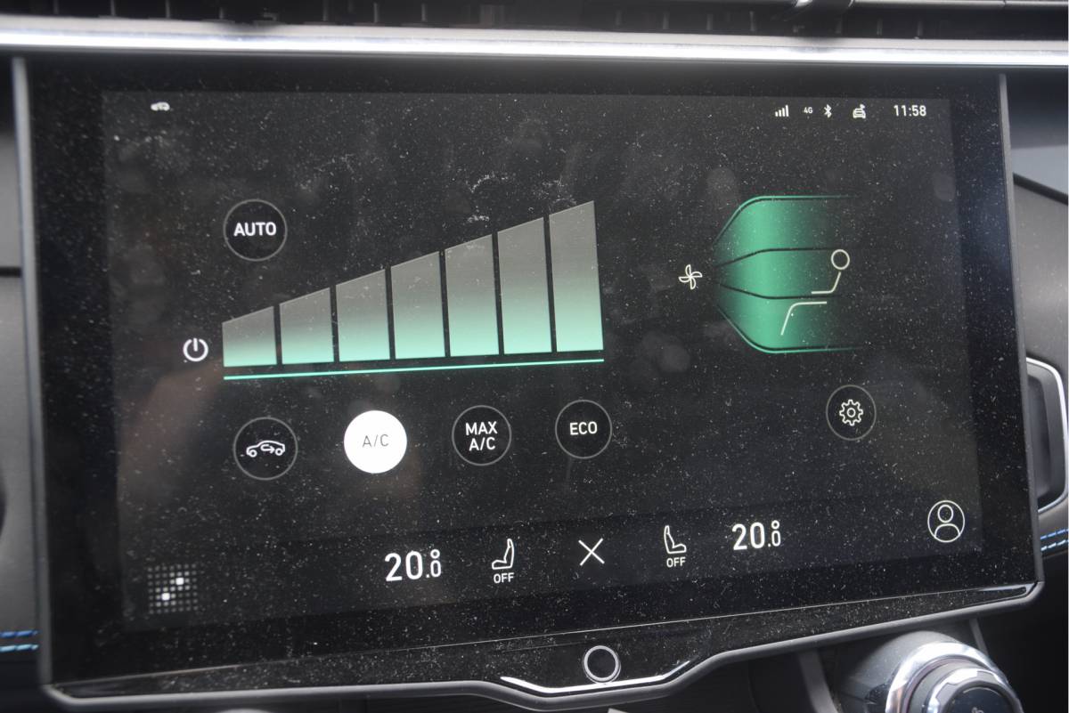 Lynk & Co 01 Lynk & Co 01 1.5 Carplay | Camera | LMV | Bluetooth | Navi