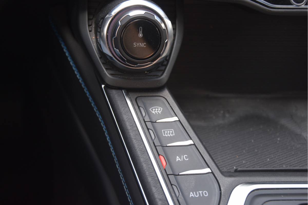 Lynk & Co 01 Lynk & Co 01 1.5 Carplay | Camera | LMV | Bluetooth | Navi