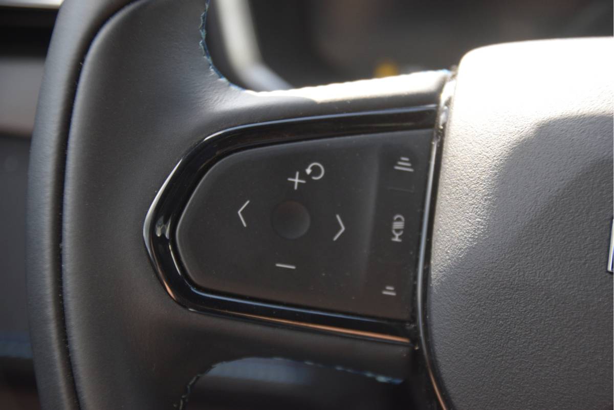 Lynk & Co 01 Lynk & Co 01 1.5 Carplay | Camera | LMV | Bluetooth | Navi