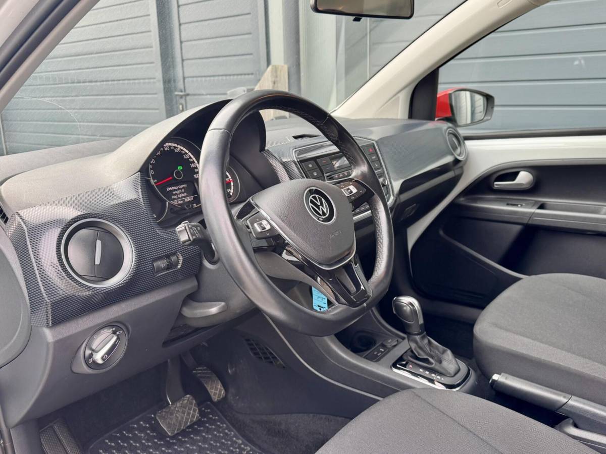 Volkswagen e-up! Volkswagen e-Up! | Nieuwe Model | 100% Elektrisch | LAGE KM ! | 5 Drs. | Cruise | Camera | Stoelverwarming |