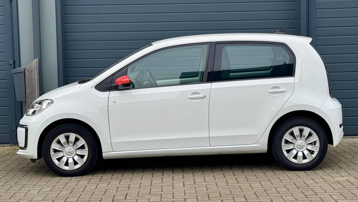Volkswagen e-up! Volkswagen e-Up! | Nieuwe Model | 100% Elektrisch | LAGE KM ! | 5 Drs. | Cruise | Camera | Stoelverwarming |