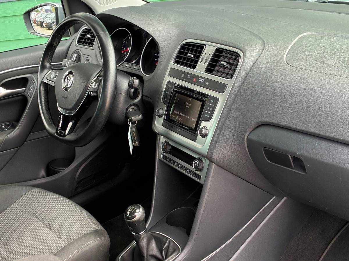 Volkswagen Polo Volkswagen Polo 1.2 TSI Highline|2e Eigenaar|Climatronic|CruiseControl|PDC|LM-Velgen|Nieuwe APK|NAP|