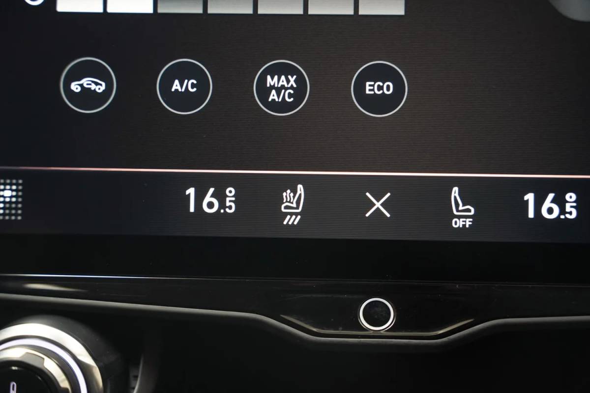 Lynk & Co 01 Lynk & Co 01 1.5 PHEV [ Panorama Navi 360°-Camera Keyless ]