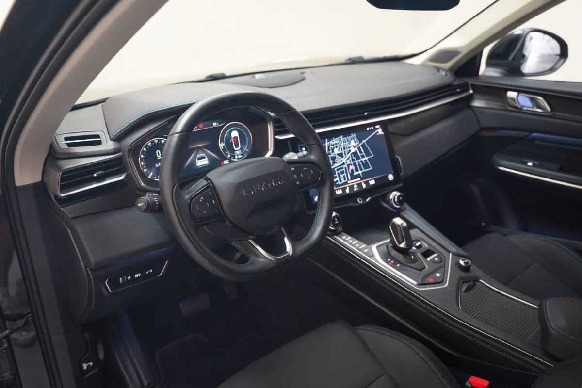 Lynk & Co 01 Lynk & Co 01 1.5 PHEV [ Panorama Navi 360°-Camera Keyless ]