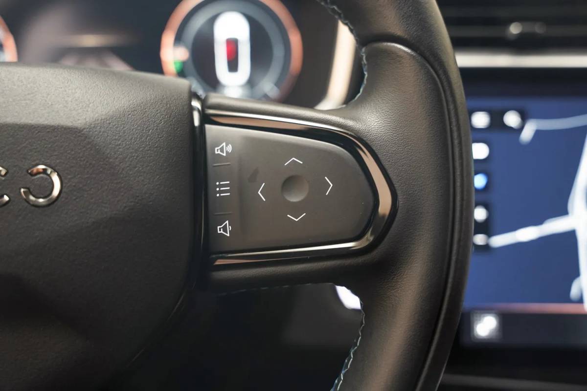 Lynk & Co 01 Lynk & Co 01 1.5 PHEV [ Panorama Navi 360°-Camera Keyless ]