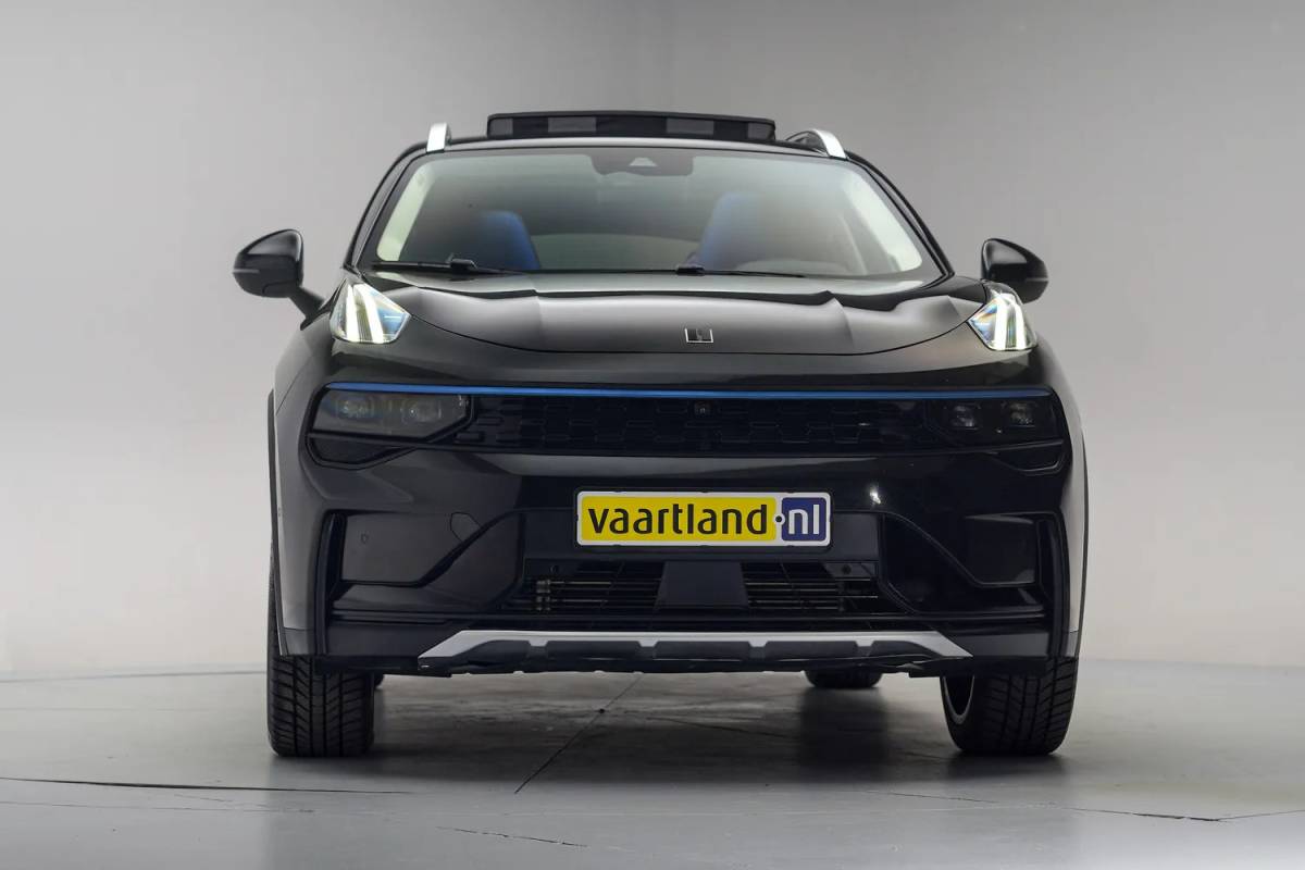 Lynk & Co 01 Lynk & Co 01 1.5 PHEV [ Panorama Navi 360°-Camera Keyless ]