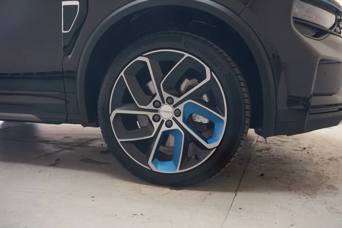 Lynk & Co 01 Lynk & Co 01 1.5 PHEV [ Panorama Navi 360°-Camera Keyless ]