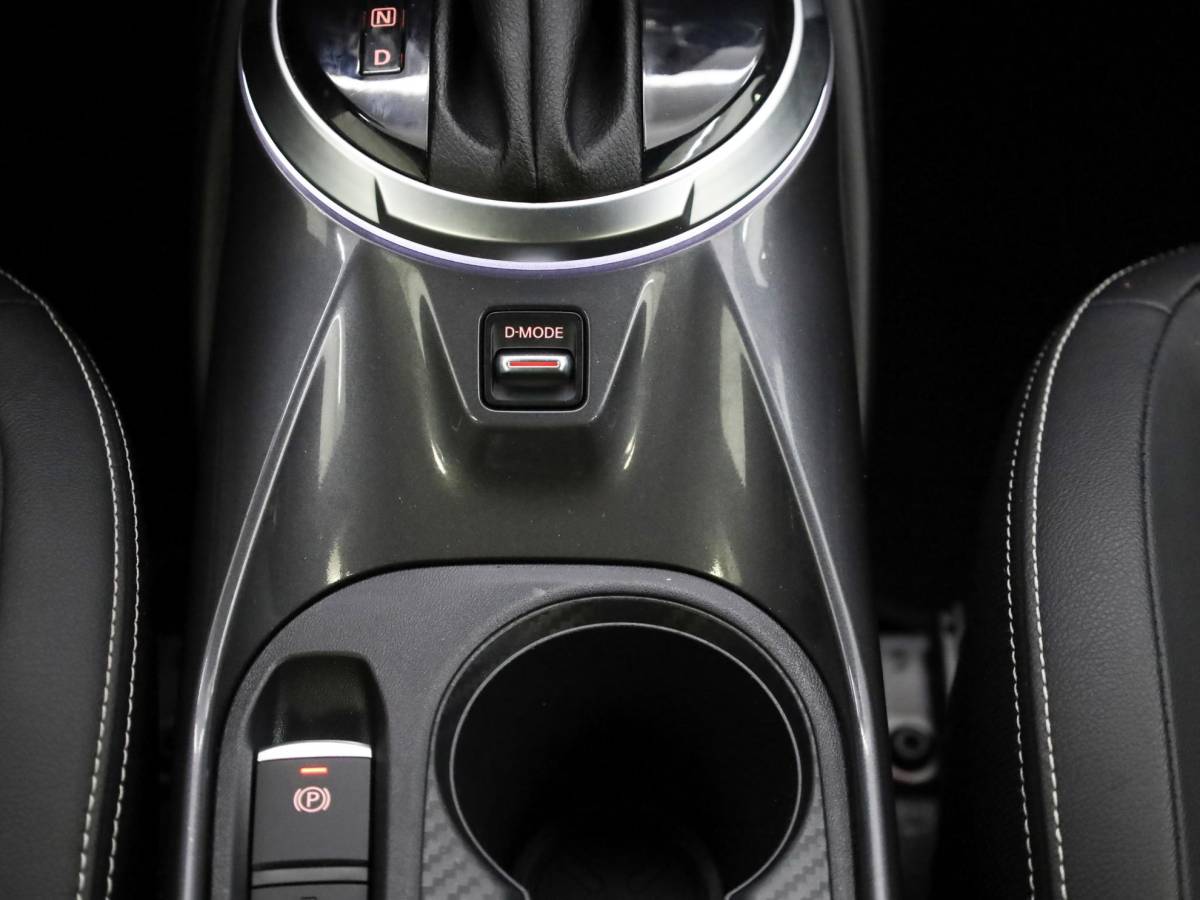 Nissan Juke Nissan Juke 1.6 Hybrid Business Premium Tekna | Bose Audio | Parelmoer lak | Stuur en Stoelverwarming | 360 Camera