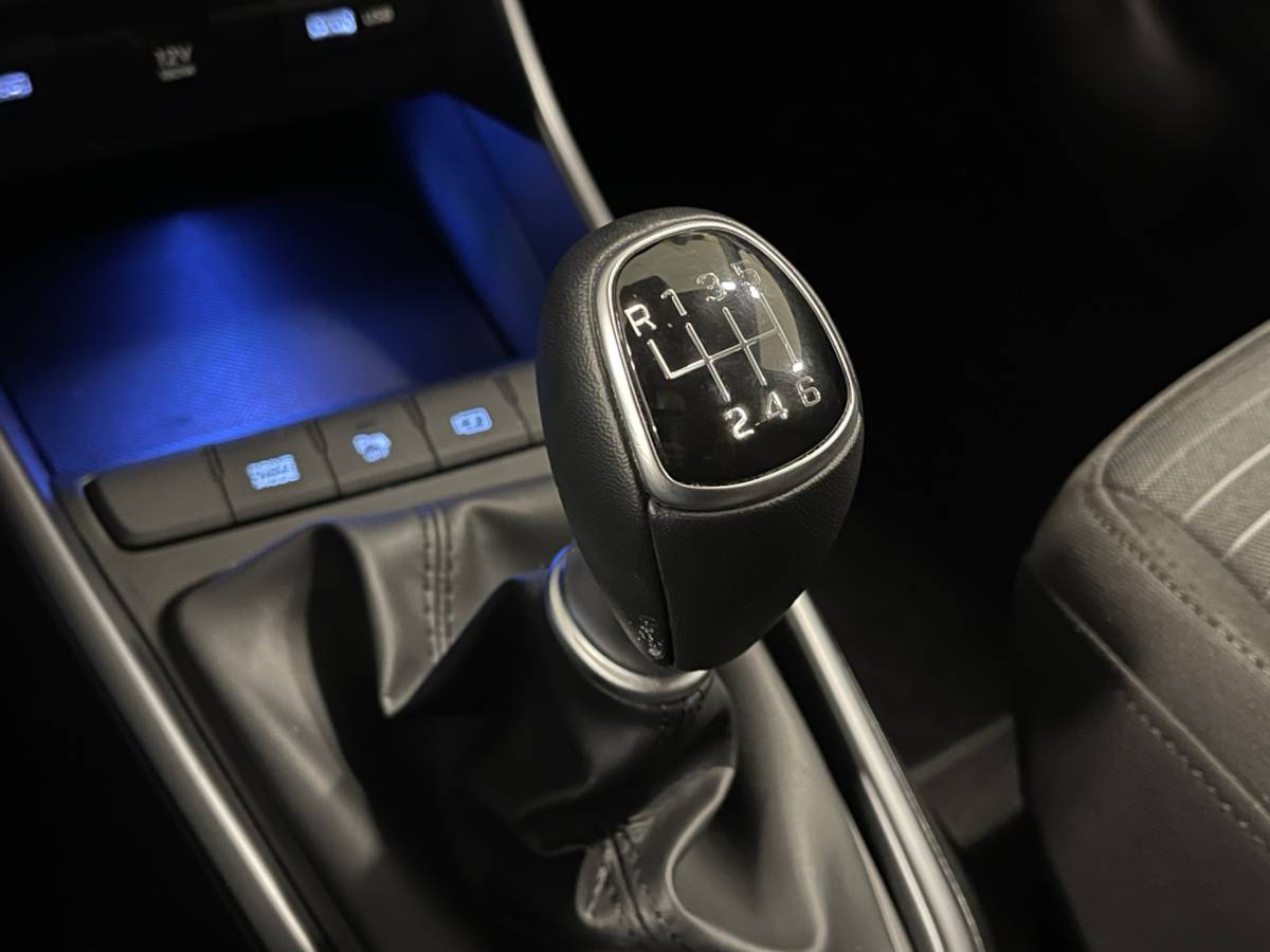 Hyundai i20 Hyundai i20 1.0 T-GDI Comfort Smart | Apple Carplay | Keyless Go & Entry | Airconditioning | Achteruitrijcamera | Sfeerverlichting |
