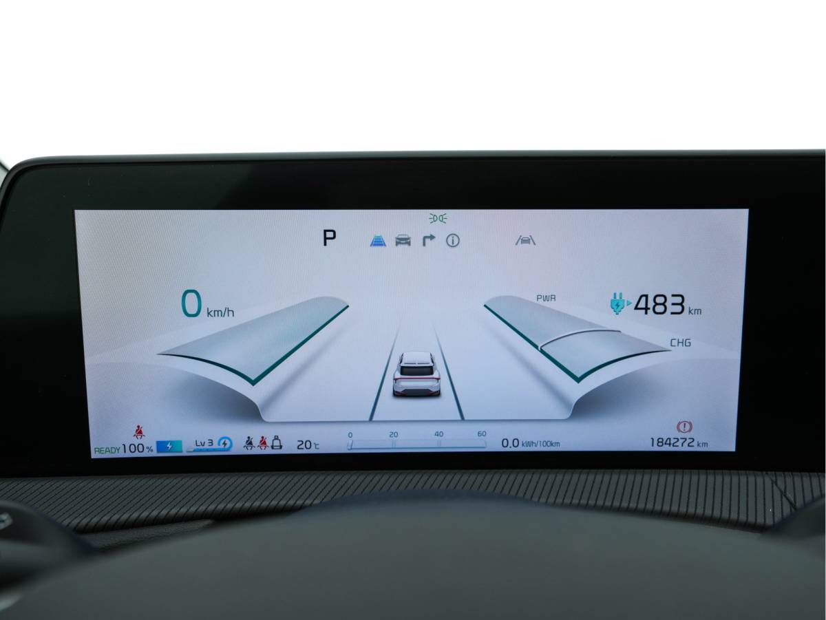Kia EV6 Kia EV6 GT-Line AWD 77.4 kWh [3-Fase-11kW] (INCL-BTW) Aut. *PANO | HEAD-UP | LEATHER-ALCANTARA | ADAPTIVE-CRUISE | DIGI-COCKPIT | MERIDIAN-AUDIO | MEMORYPACK | FULL-LED | KEYLESS | TOPVIEW | DAB | BLINDSPOT | NAVI-FULLMAP | 20”ALU |