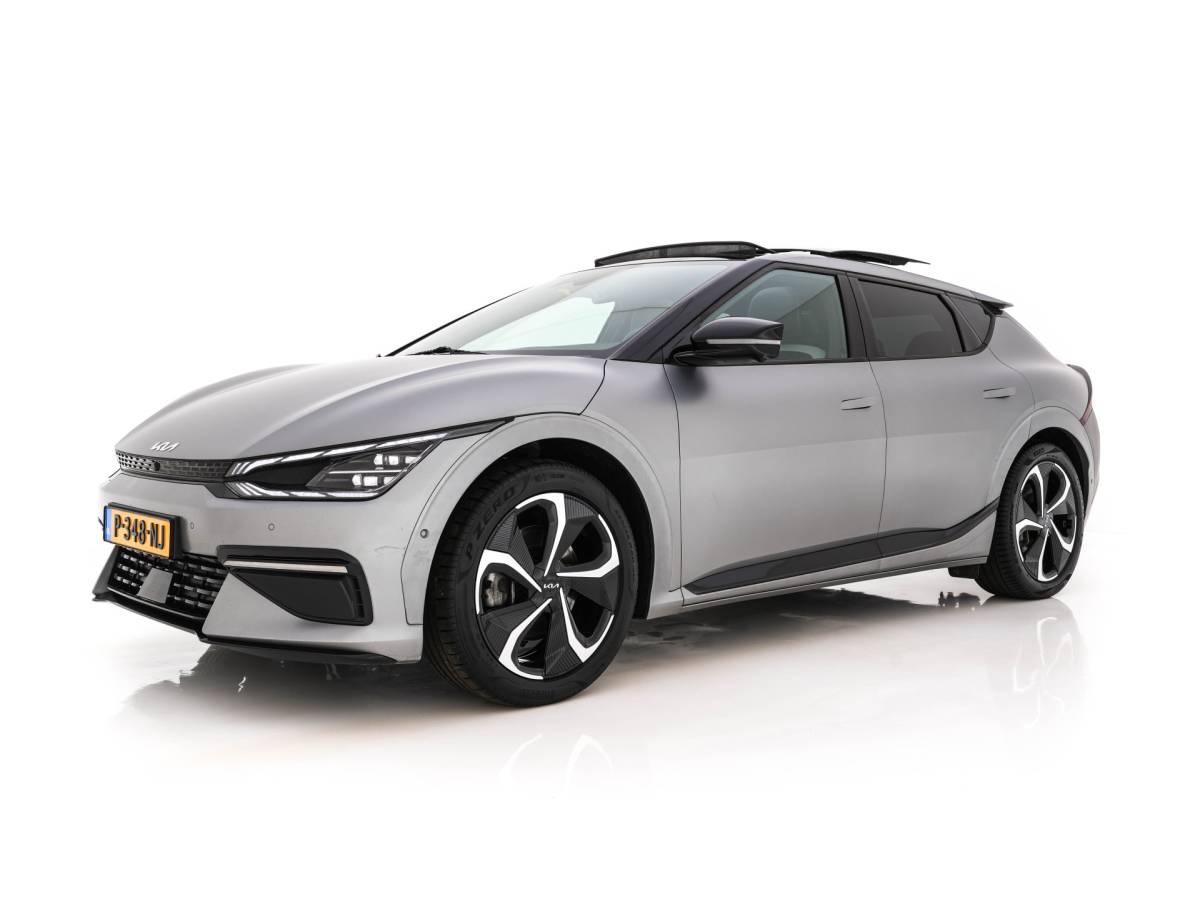 Kia EV6 Kia EV6 GT-Line AWD 77.4 kWh [3-Fase-11kW] (INCL-BTW) Aut. *PANO | HEAD-UP | LEATHER-ALCANTARA | ADAPTIVE-CRUISE | DIGI-COCKPIT | MERIDIAN-AUDIO | MEMORYPACK | FULL-LED | KEYLESS | TOPVIEW | DAB | BLINDSPOT | NAVI-FULLMAP | 20”ALU |