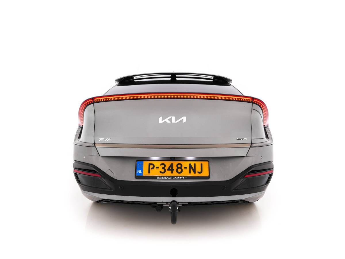 Kia EV6 Kia EV6 GT-Line AWD 77.4 kWh [3-Fase-11kW] (INCL-BTW) Aut. *PANO | HEAD-UP | LEATHER-ALCANTARA | ADAPTIVE-CRUISE | DIGI-COCKPIT | MERIDIAN-AUDIO | MEMORYPACK | FULL-LED | KEYLESS | TOPVIEW | DAB | BLINDSPOT | NAVI-FULLMAP | 20”ALU |