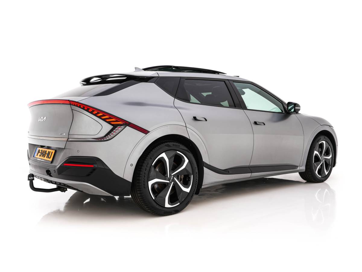 Kia EV6 Kia EV6 GT-Line AWD 77.4 kWh [3-Fase-11kW] (INCL-BTW) Aut. *PANO | HEAD-UP | LEATHER-ALCANTARA | ADAPTIVE-CRUISE | DIGI-COCKPIT | MERIDIAN-AUDIO | MEMORYPACK | FULL-LED | KEYLESS | TOPVIEW | DAB | BLINDSPOT | NAVI-FULLMAP | 20”ALU |