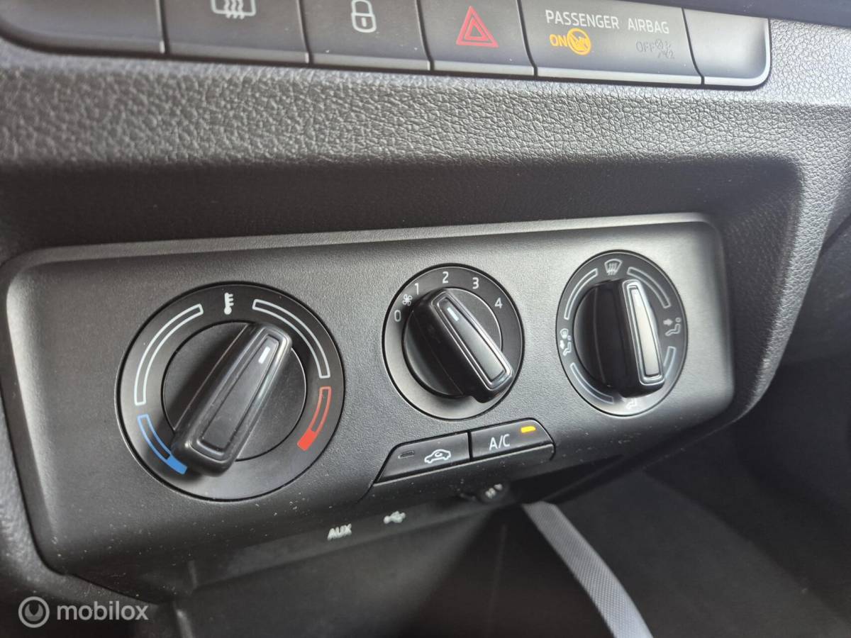 Škoda Fabia Skoda Fabia Combi 1.0 TSI CLEVER NAVI CRUISE PDC NAP