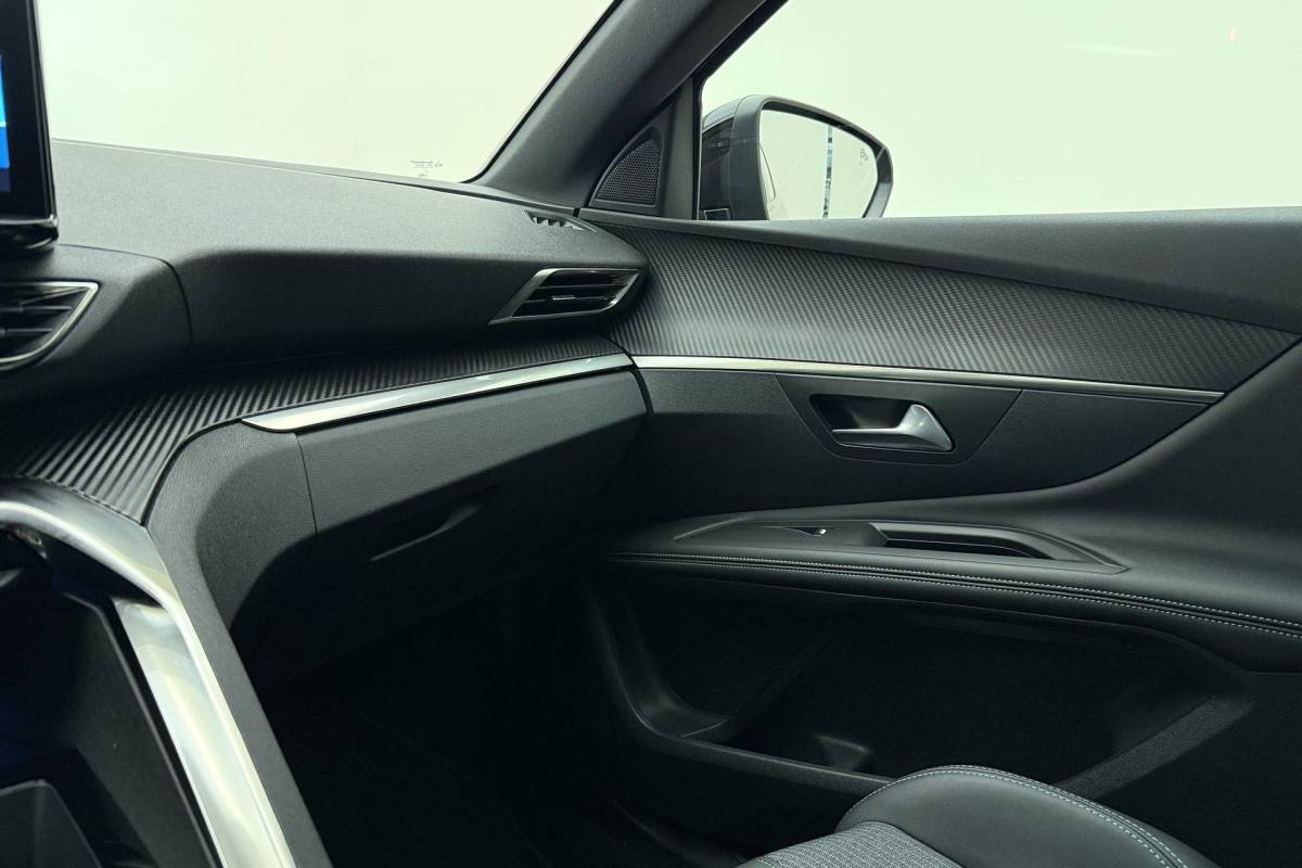 Peugeot 3008 Peugeot 3008 1.6 HYbrid 180 Allure Pack Business | Automaat | Apple carplay | Electronic climate control | Dode hoek detectie | Navigatie systeem full map