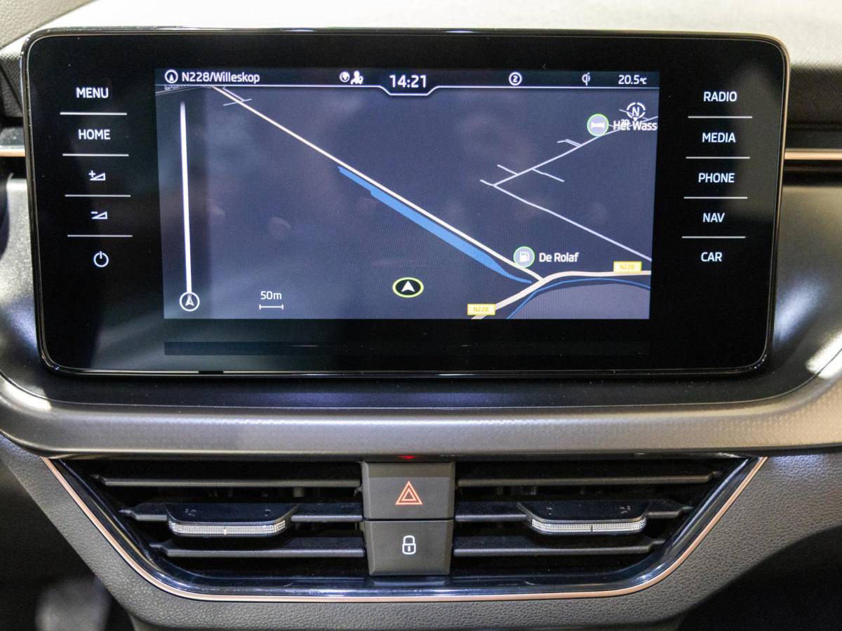 Škoda Kamiq Skoda Kamiq 1.0 TSI Business Edition / 110pk / Stoelverwarming /