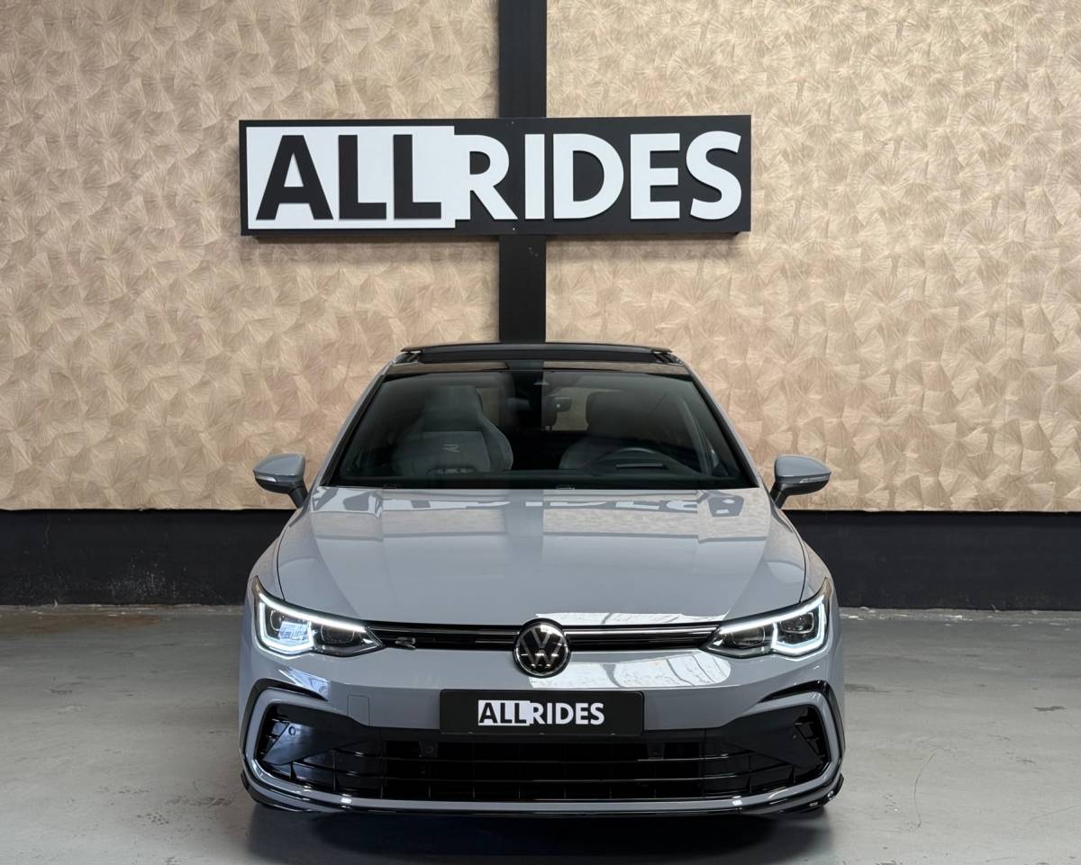 Volkswagen Golf Volkswagen Golf 1.5 eTSI R-Line Edition | Pano | Keyless | Carplay | Sfeerverlichting | Stoel/Stuurverwarming | HUD