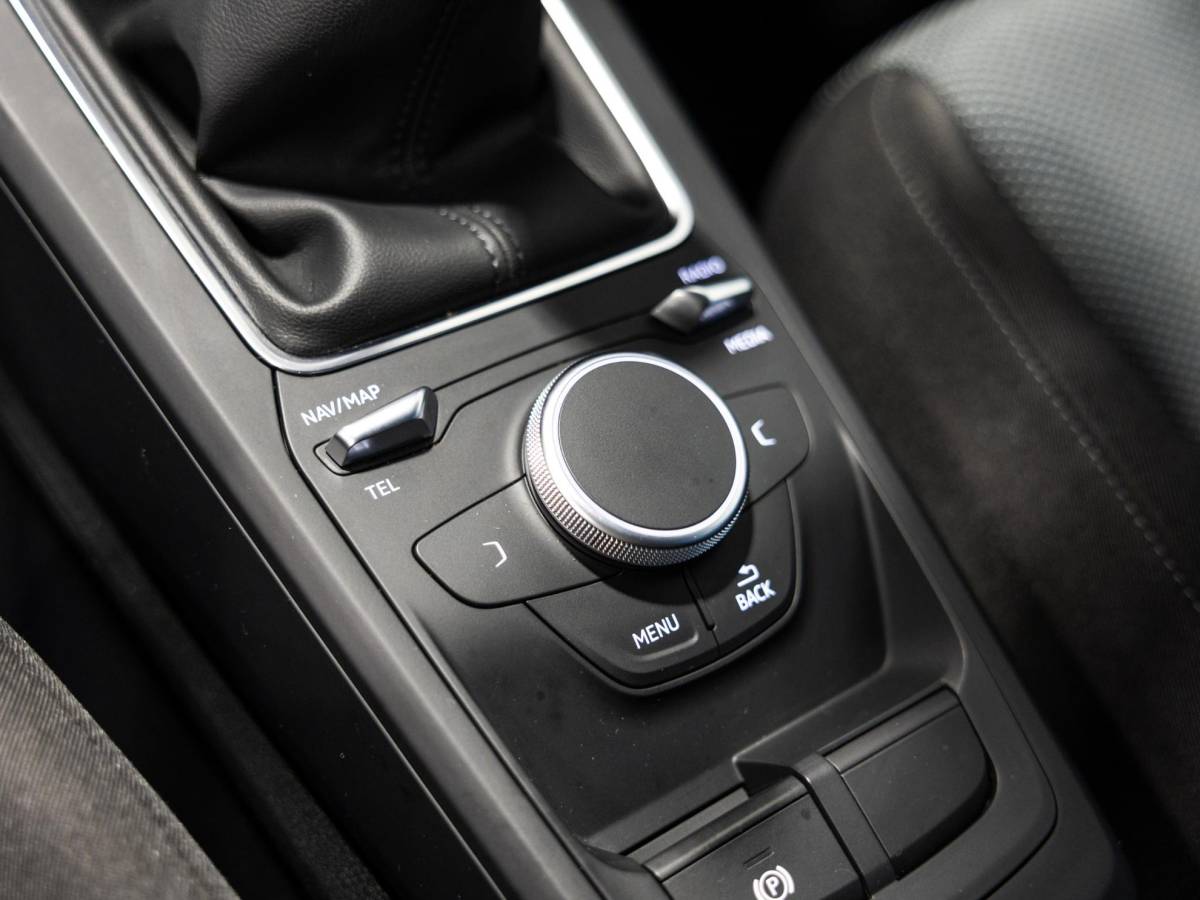 Audi Q2 Audi Q2 30 TFSI Pro Line / 116pk / Stoelverwarming / Automatische klimaatregeling /