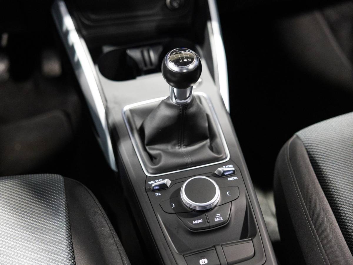 Audi Q2 Audi Q2 30 TFSI Pro Line / 116pk / Stoelverwarming / Automatische klimaatregeling /
