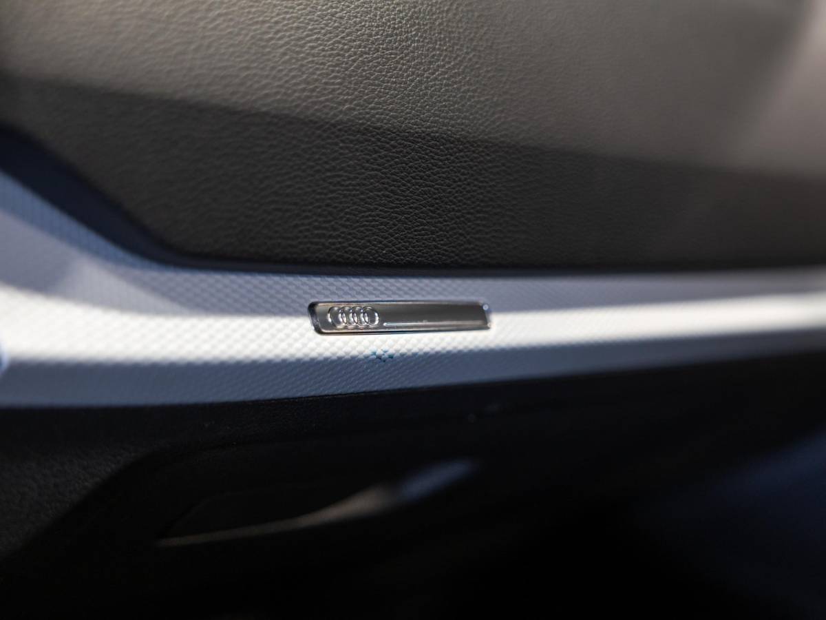 Audi Q2 Audi Q2 30 TFSI Pro Line / 116pk / Stoelverwarming / Automatische klimaatregeling /