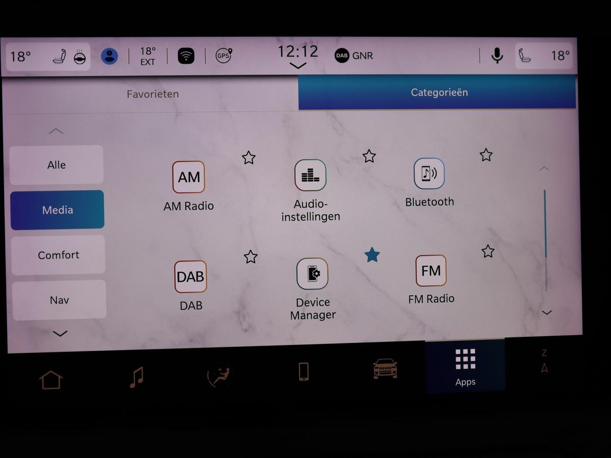 Jeep Compass Jeep Compass 4xe 240 Plug-in Hybrid Electric S |  Stoel & stuurverwarming | Trekhaak | Adaptive cruise | 360 Camera | Leder | Full LED | Carplay | 19” | Keyless | Navigatie | PHEV