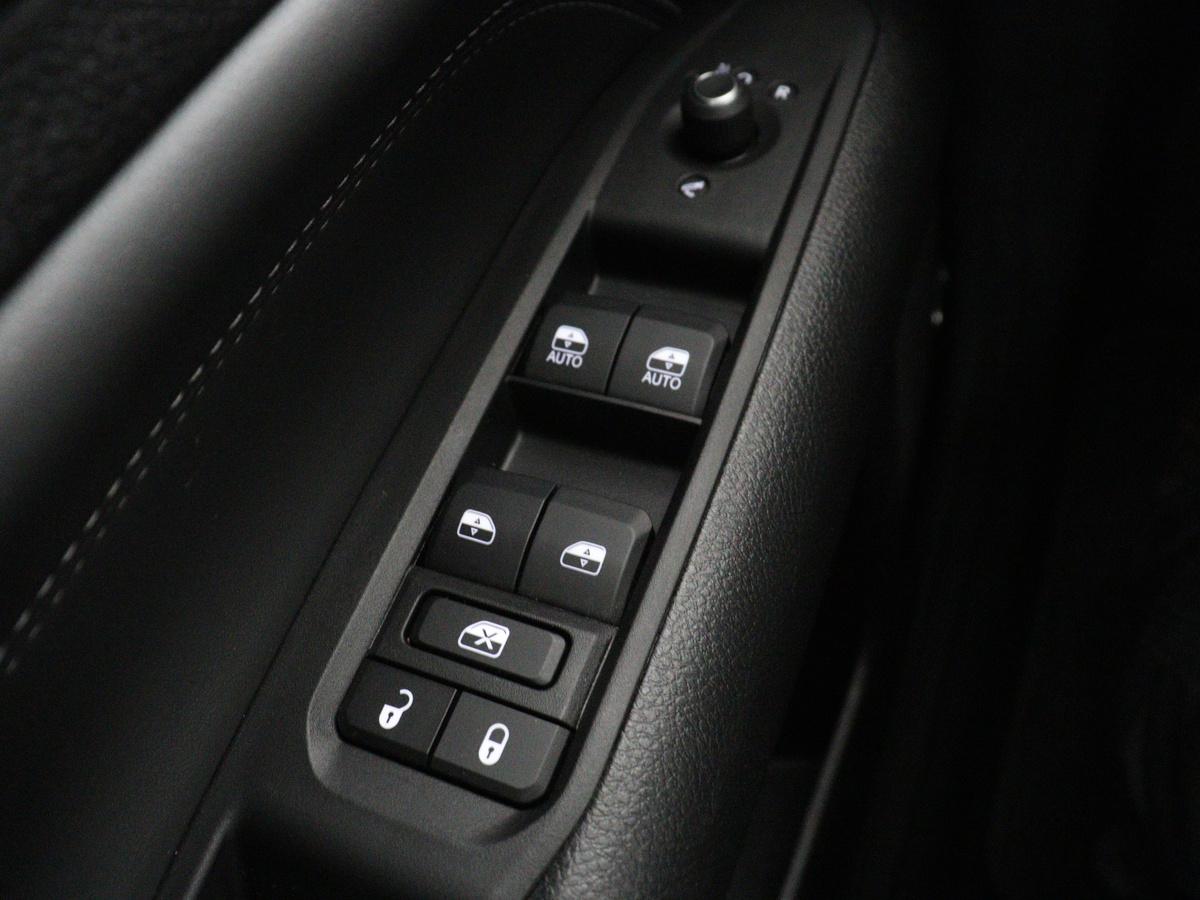 Jeep Compass Jeep Compass 4xe 240 Plug-in Hybrid Electric S |  Stoel & stuurverwarming | Trekhaak | Adaptive cruise | 360 Camera | Leder | Full LED | Carplay | 19” | Keyless | Navigatie | PHEV