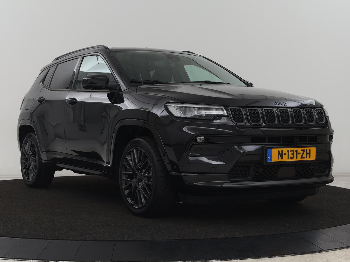 Jeep Compass Jeep Compass 4xe 240 Plug-in Hybrid Electric S |  Stoel & stuurverwarming | Trekhaak | Adaptive cruise | 360 Camera | Leder | Full LED | Carplay | 19” | Keyless | Navigatie | PHEV