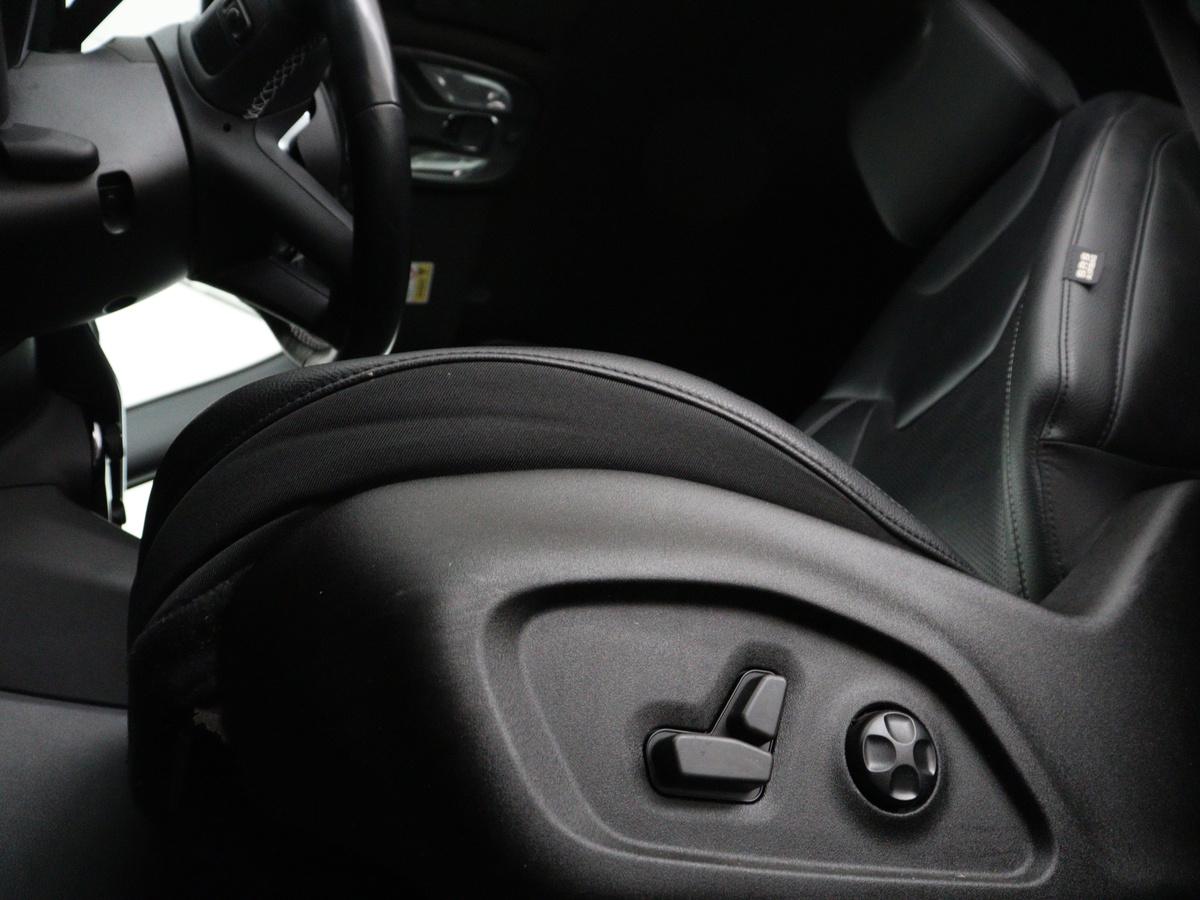 Jeep Compass Jeep Compass 4xe 240 Plug-in Hybrid Electric S |  Stoel & stuurverwarming | Trekhaak | Adaptive cruise | 360 Camera | Leder | Full LED | Carplay | 19” | Keyless | Navigatie | PHEV