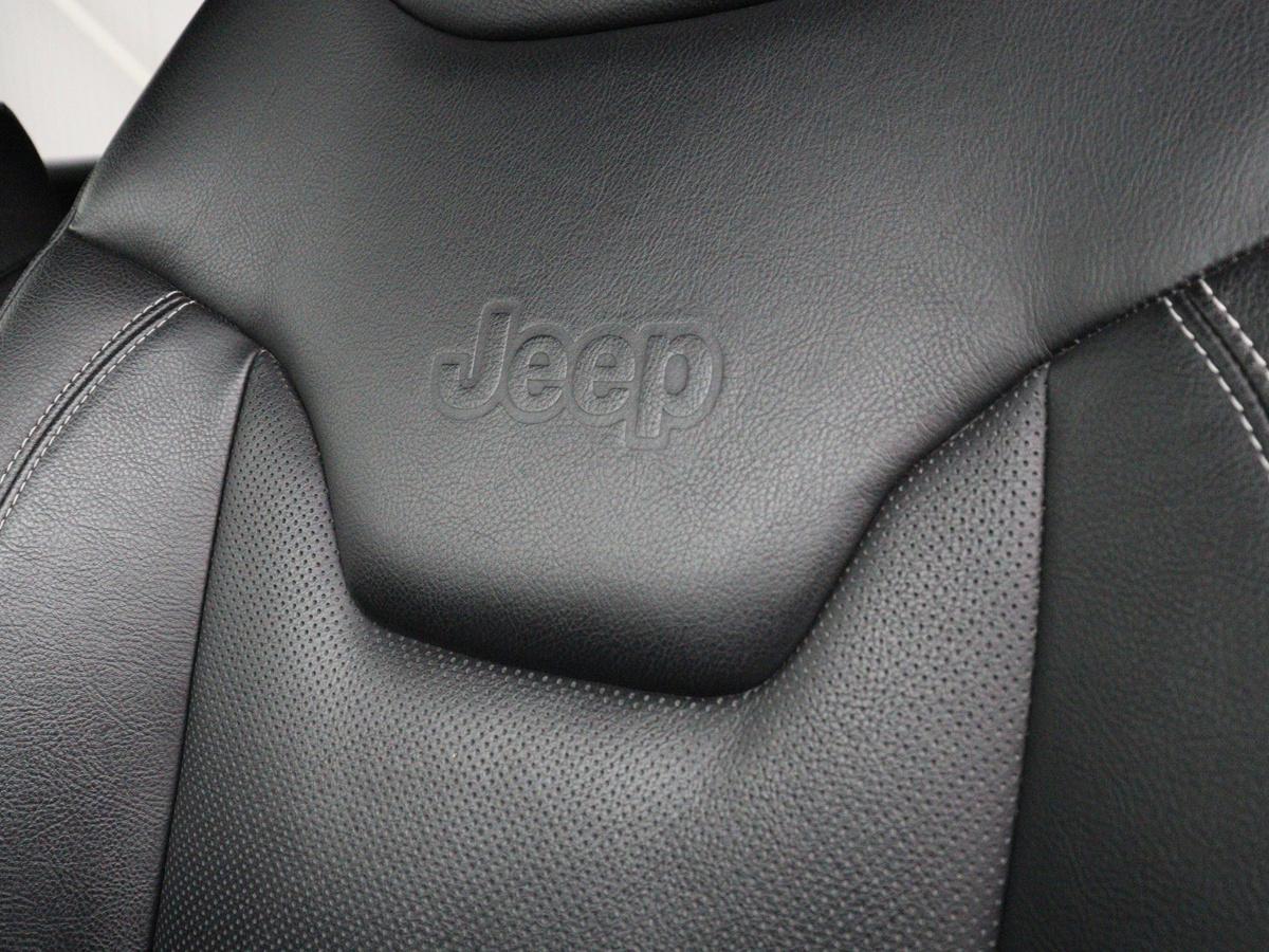 Jeep Compass Jeep Compass 4xe 240 Plug-in Hybrid Electric S |  Stoel & stuurverwarming | Trekhaak | Adaptive cruise | 360 Camera | Leder | Full LED | Carplay | 19” | Keyless | Navigatie | PHEV