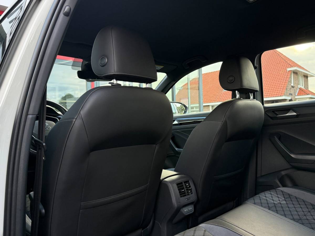 Volkswagen T-Roc Volkswagen T-Roc 1.0 TSI R-Line Business | 1e Eigenaar | ACC