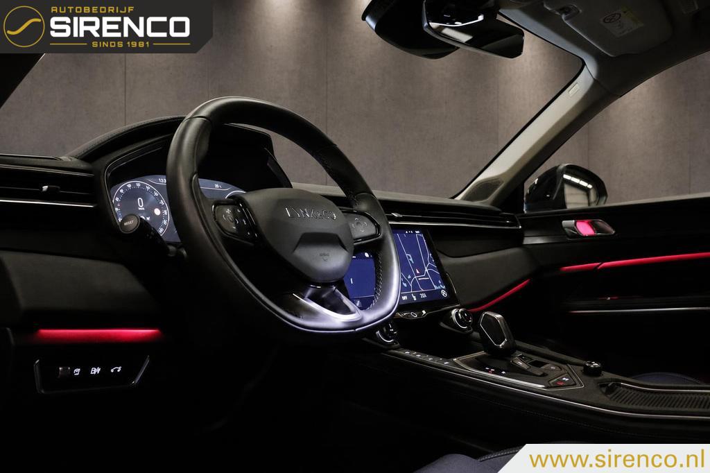 Lynk & Co 01 Lynk & Co 01 1.5 | komt binnen | panoramadak | stoelverwarming |Android auto & Apple carplay |dab | adaptive cruise control | sfeerverlichting |