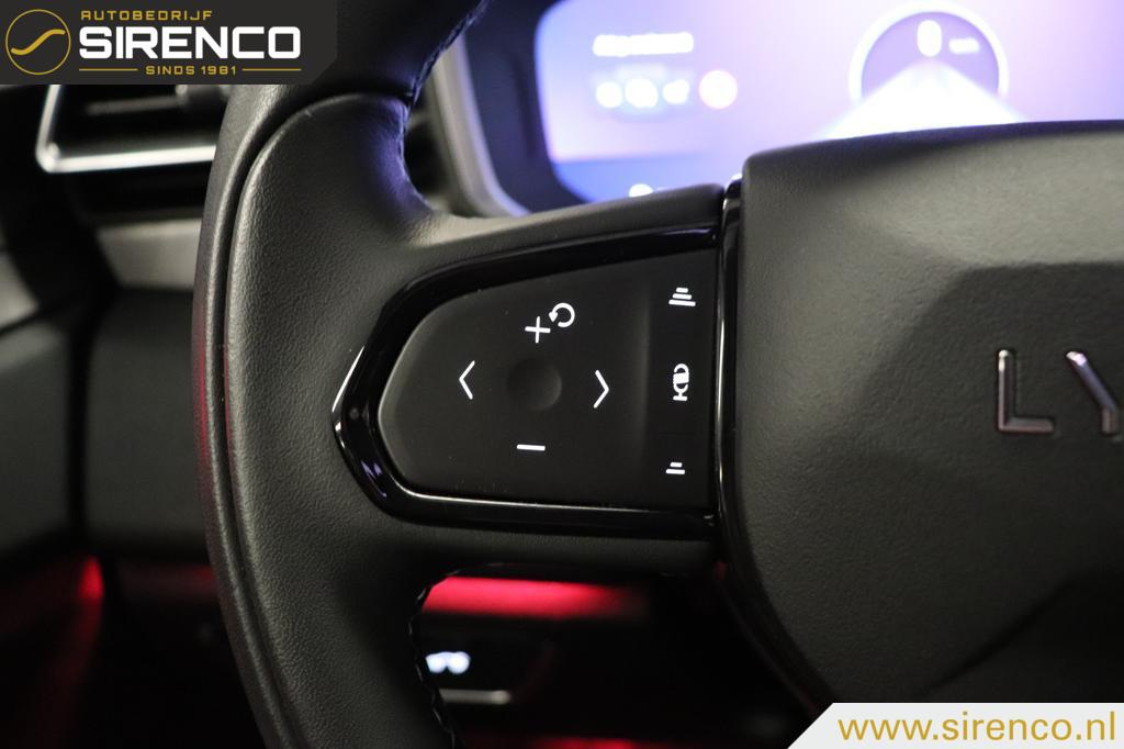 Lynk & Co 01 Lynk & Co 01 1.5 | komt binnen | panoramadak | stoelverwarming |Android auto & Apple carplay |dab | adaptive cruise control | sfeerverlichting |